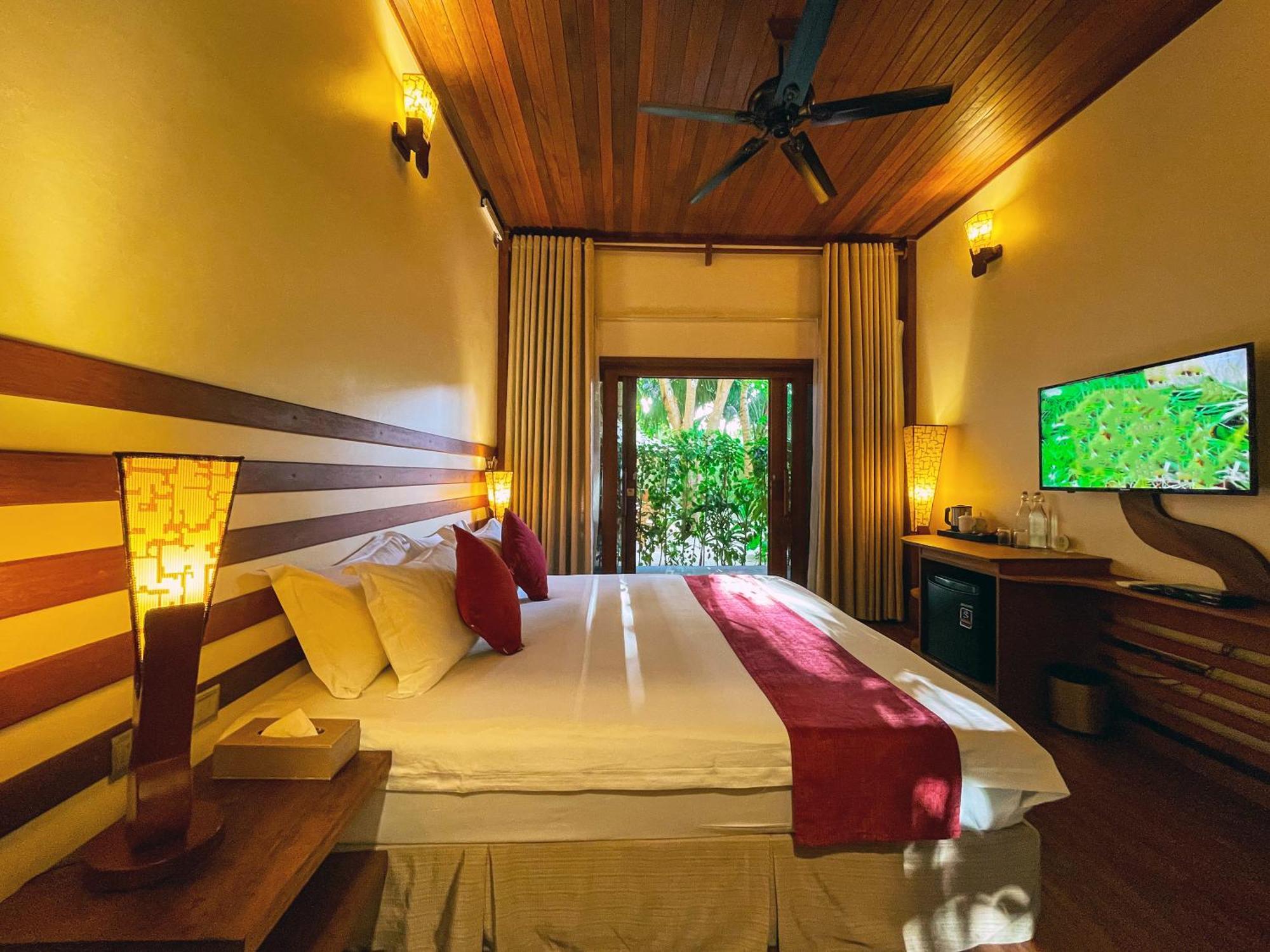 Araamu Hotels Maldives At Dhiffushi Ruang foto