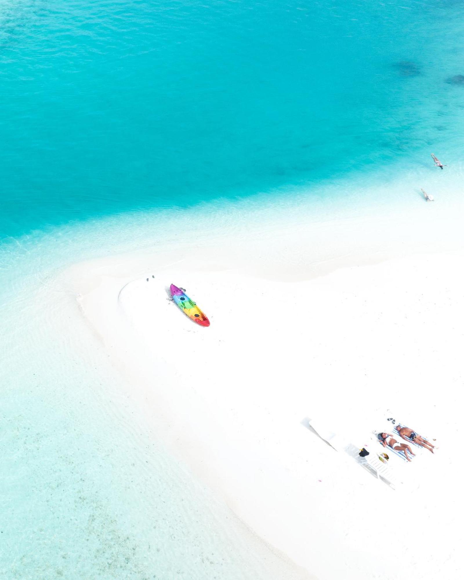 Araamu Hotels Maldives At Dhiffushi Bagian luar foto
